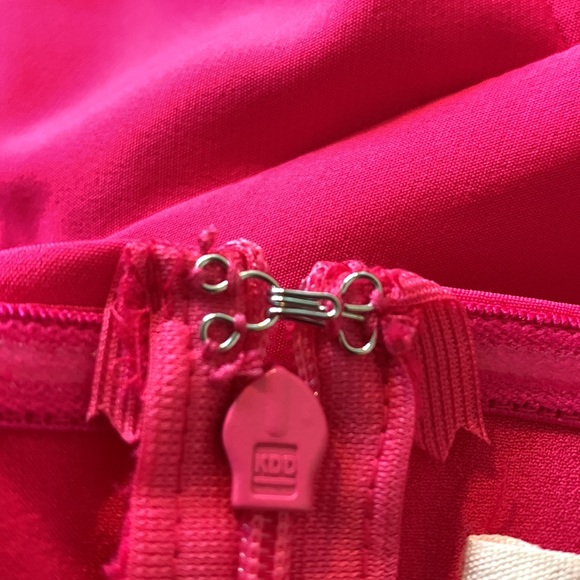 Pink Feather Top Dress - Picture 8 of 8